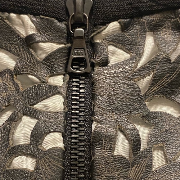 THE WRIGHTS Black Leather Laser Cut Top Size 8 - Picture 5 of 7